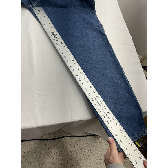 Mens Wrangler Regular Fit Blue Jeans 40x30 NWT - Picture 7 of 9